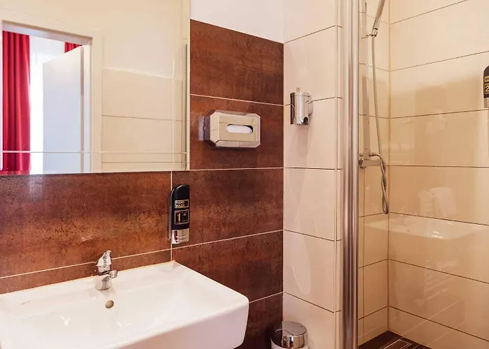 Hotel Hamburger Perle 3*