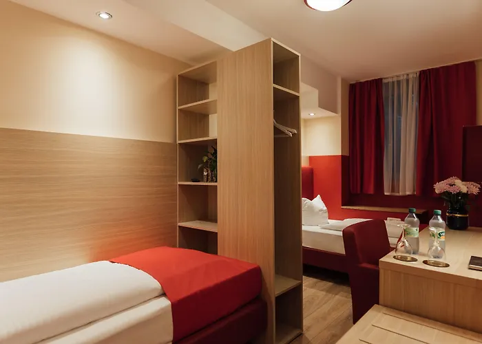 Hotel Hamburger Perle 3*