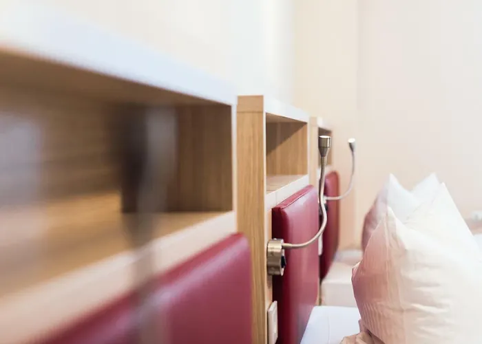 Hotel Hamburger Perle 3*
