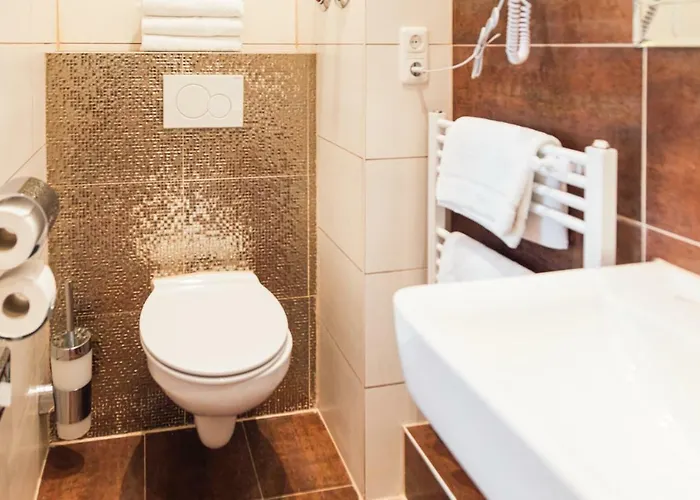 Hamburger Perle Hotel 3*